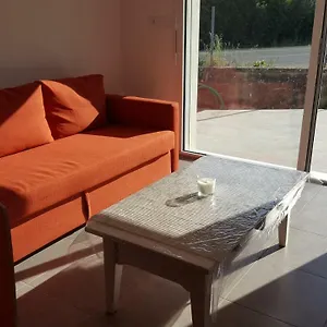 Le Colibri LʼIsle-sur-la-Sorgue