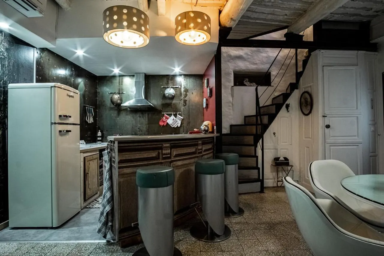 La Chineuse - Maison De Charme L'Isle-sur-la-Sorgue Holiday home